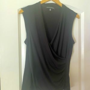 Asks Fifth Avenue LG black sleeveless top. Worn couple times.